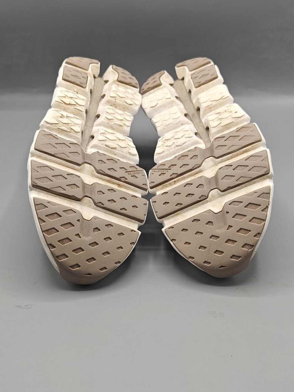 ON CLOUDSWIFT 3 RUNNING SHOES WOMEN'S SIZE 9.5 PEARL FOG 3WD10451020 pre-owned - Picture 11 of 13